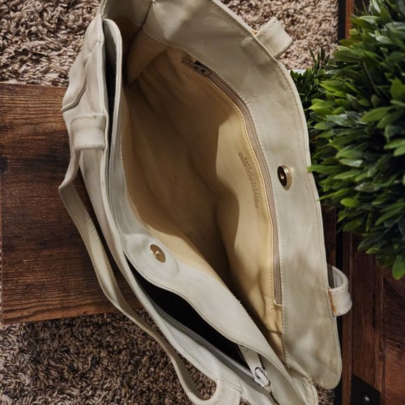 Italian Woodward & Lothrop Leather Handbag - Picture 5 of 12